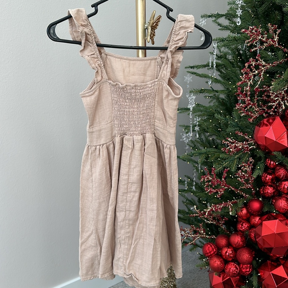Sleeveless Ruffle Dress - Picture 3 of 5